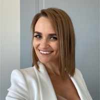 Ilona Ostrovska Email