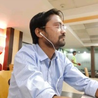 Vineet Kesari Email