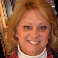 Kittle Real Estate Employee Holly Tewsley's profile photo