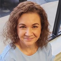 Wendy Ross Email & Phone Number