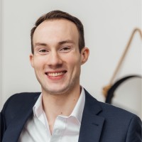 Daniel Strauss Email & Phone Number