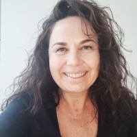 ilyCoach Employee Julie Annicote's profile photo