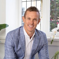 Kevin Dearlove Email & Phone Number