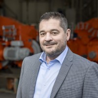 Robert Muroň Email