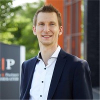 Peter Neubauer Email