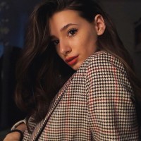 TopShop Employee Hannah Jones's profile photo