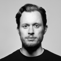 Lukas Helminger Email