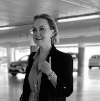 Amandine Lalle Email