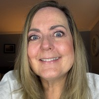 Gretchen Smith Email & Phone Number