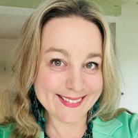 Sandra Angerer Email