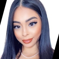 Amazon Employee Victoria Herrera's profile photo
