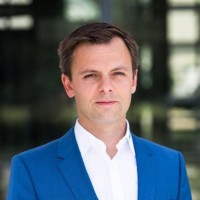 Thomas Bäuml Email