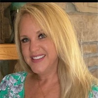 Visiting Nurses Association Employee Julie Head's profile photo