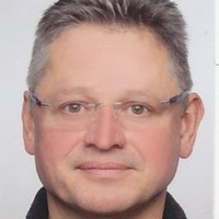 Holger Gruender Email