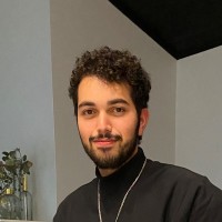 Elias Capriles Email