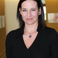 Ildiko Toth Email