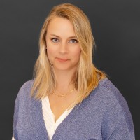Elizabeth Adams Email & Phone Number