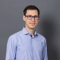 Szakács Nándor Email