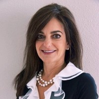 Lisa MacNeir Email & Phone Number
