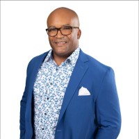 Coldwell Banker Associated Brokers Realty Employee Les Johnson's profile photo