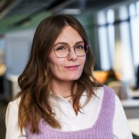Roxanna Karlsen Email