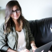 evōk advertising Employee Lauren Solis's profile photo