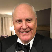 Robert Eagle Email & Phone Number