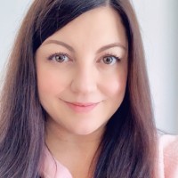 Digital Extremes Employee Julie Stanley's profile photo