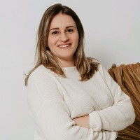 Juliana Pelisser de Carvalho Email