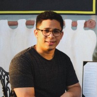 Focused Image Employee Vincent Simons's profile photo