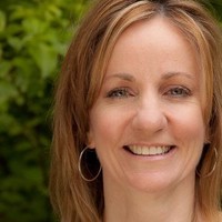 Hooker & Holcombe Employee Kim Dedominicis's profile photo