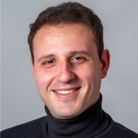 Maurizio Llojaj Email