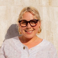 Nacoya V. Email