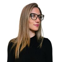 Ana Clara Medeiros Email