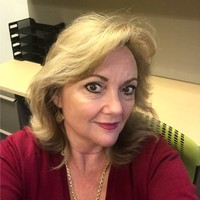 Bartell Drugs Employee Lisa Raphael's profile photo