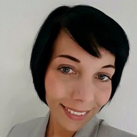 Deutsche Weiterbildungsgesellschaft mbH Employee Jasmin Tomahogh's profile photo