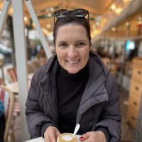 Helena Lomas Email