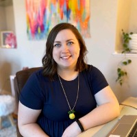 Lindy Collins Email & Phone Number