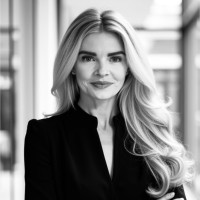 Holly Swan Email & Phone Number