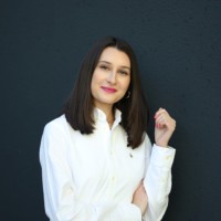 Ann-Sophie Konrad Email