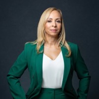 Iris Gomero Email