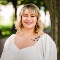 Haley Grooms Email & Phone Number