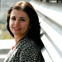 Daniela Nikolova Email