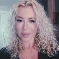 B3 Employee Fernanda Leite's profile photo