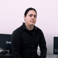 cek software Employee Cristian Emmerick's profile photo