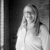 Mendelson Entertainment Group (MEG) Employee Tina Nichols's profile photo