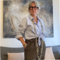 Barbara Estaún Email