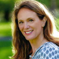 Julie Cates Email & Phone Number