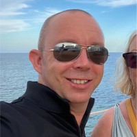 Lee Whitbread Email