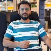 StudioLabs Employee Momin Riaz's profile photo